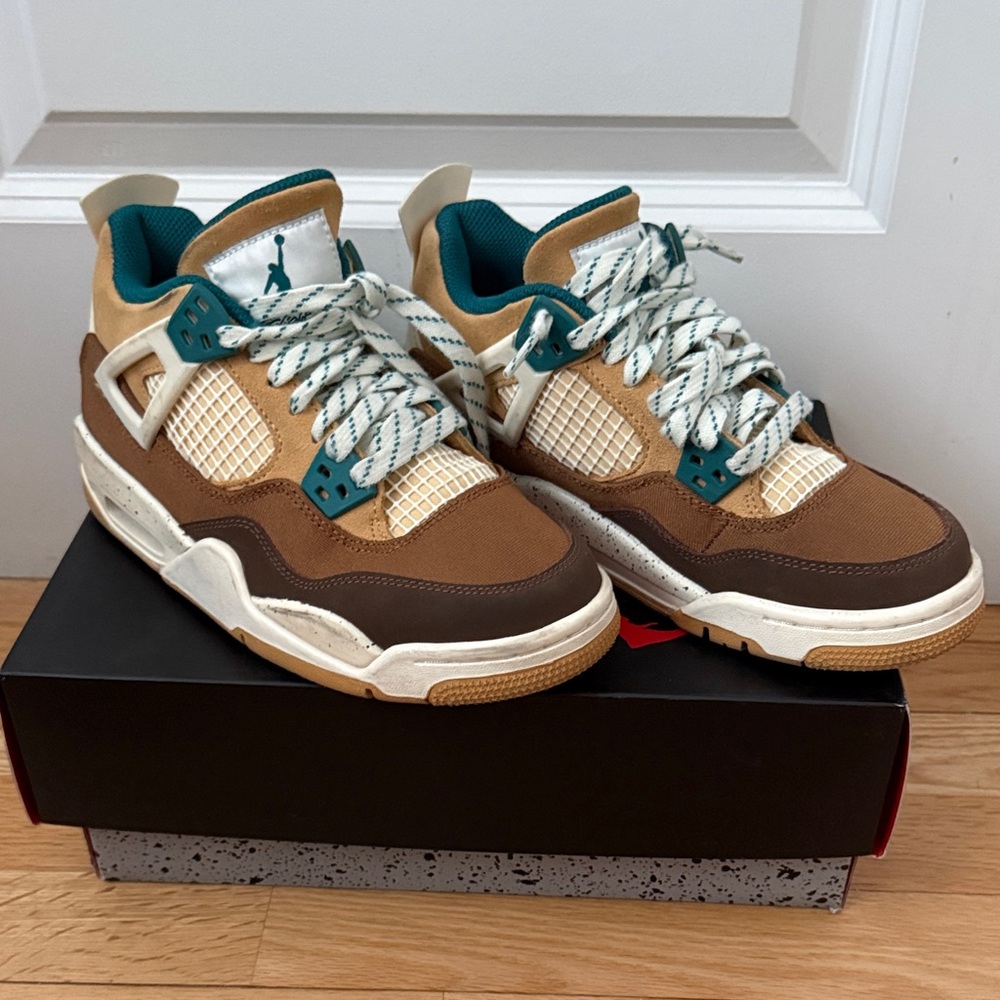 Jordan Men's Brown and Teal Sneakers